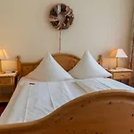Hotel Bad Duerkheim ゲストハウス バート・デュルクハイム