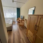Hotel Bad Duerkheim ゲストハウス バート・デュルクハイム