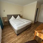 ゲストハウス Hotel Bad Duerkheim