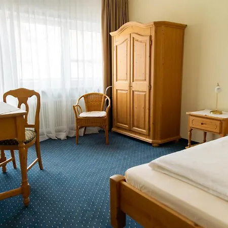 Hotel Bad Dürkheim Konukevi 3*