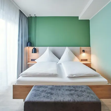 Hotel Bad Duerkheim 3*