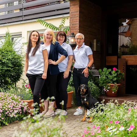 Konukevi Hotel Bad Dürkheim