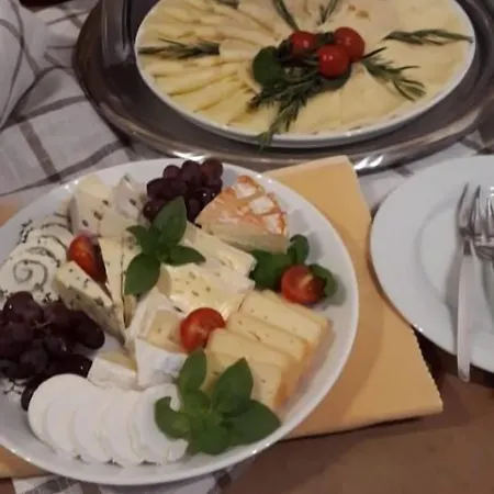 Hotel Bad Dürkheim Konukevi 3*