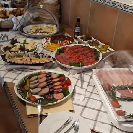 Konukevi Hotel Bad Dürkheim 3*