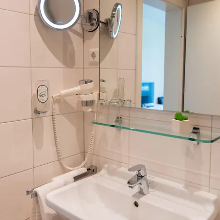 Konukevi Hotel Bad Dürkheim 3*