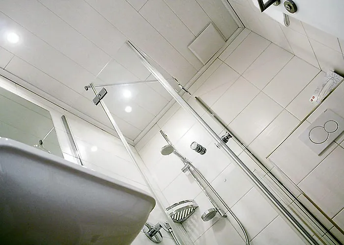 Penzion Hotel Bad Duerkheim 3*