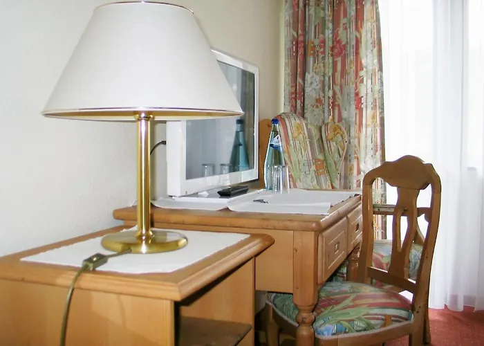 Hotel Bad Duerkheim Maison d'hôtes 3*